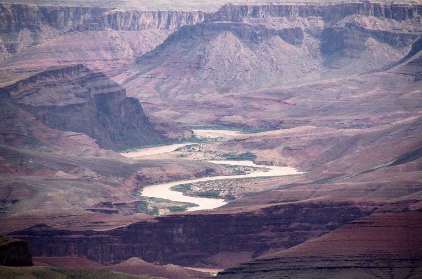 Grand Canyon avec vue sur le désert