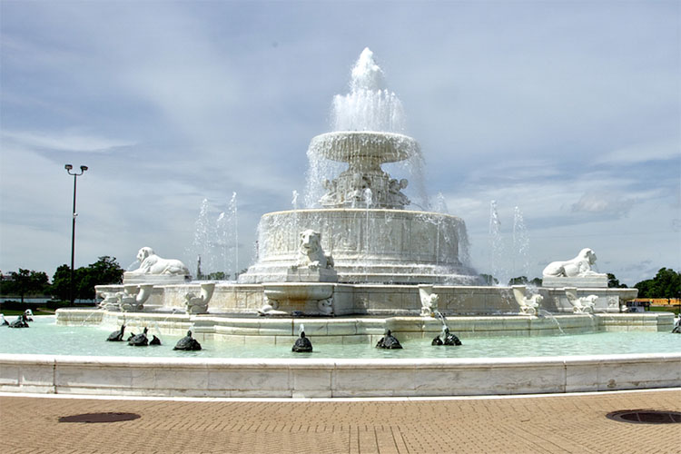 Scott Memorial Fountain - Detroit