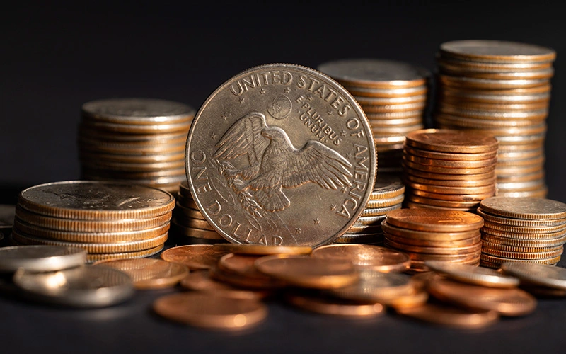 Close-up of a 1-dollar USA coin.